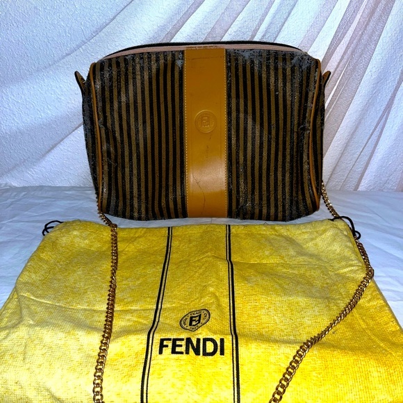 Fendi Handbags - 💛Vintage Fendi Striped Crossbody💛